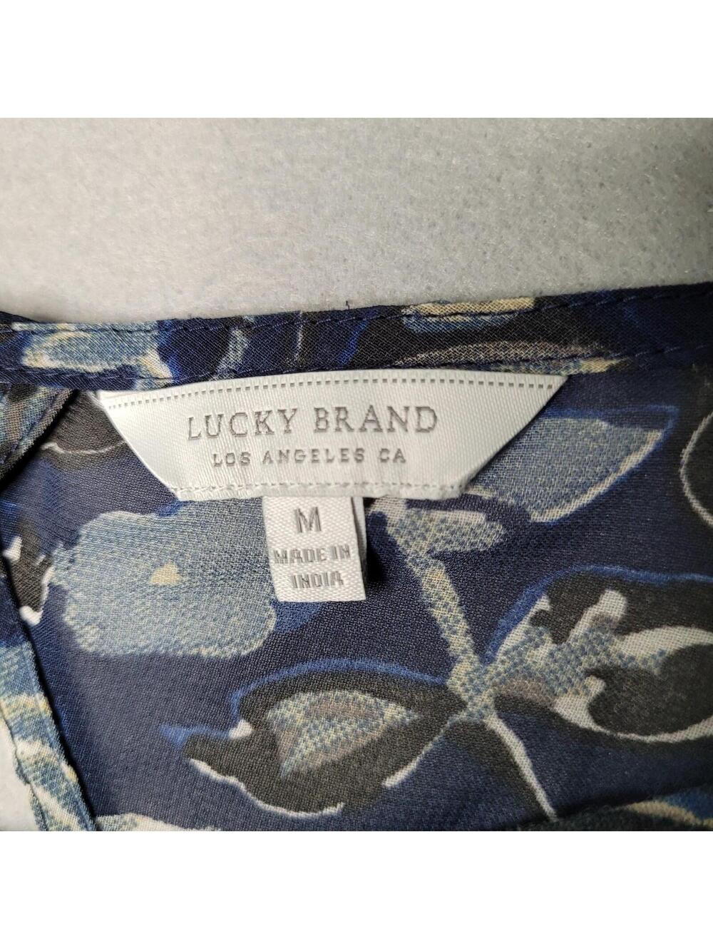 Lucky Brand Women's Flutter Sleeve T-Shirt Floral Cut Out Back Blue white Sz M - Picture 3 of 8
